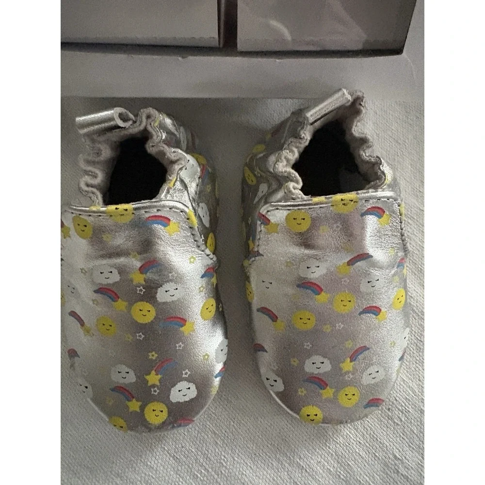 NEW Robeez Sun Rainbow Cloud Suede Soft Sole Silver 0-6 Months Robeez Baby Shoes